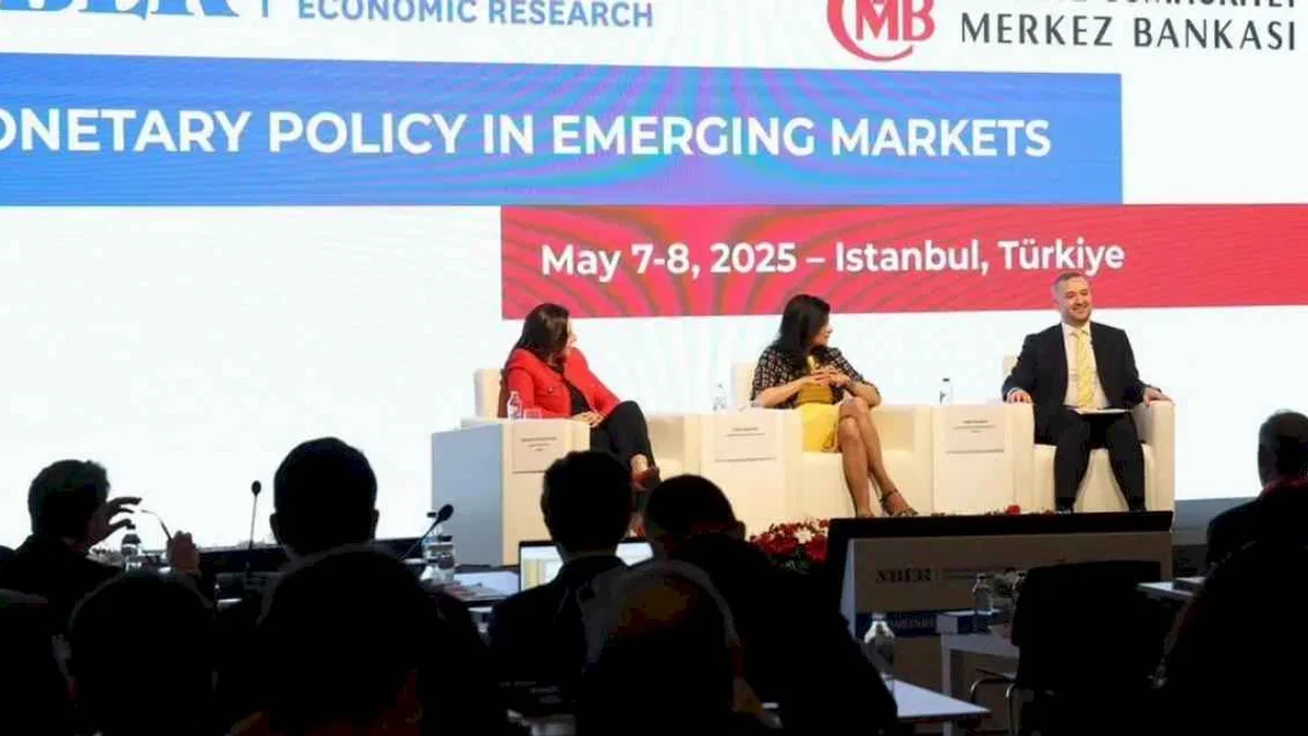'Merkez'in ev sahipliğinde küresel ekonomi masaya yatırıldı