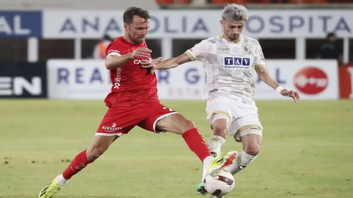 Corendon Alanyaspor 1-1 Bitexen Antalyaspor (Maç Sonucu) Alanya'da puanlar paylaşıldı!