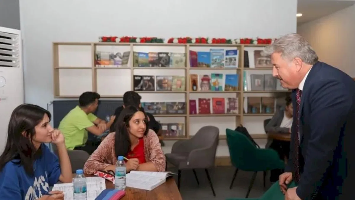Kayseri Melikgazi Akıl Küpü Kütüphaneleri'ne büyük ilgi