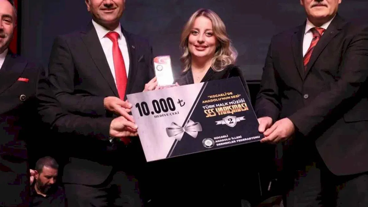 Halk müziği yarışmasında muhteşem final