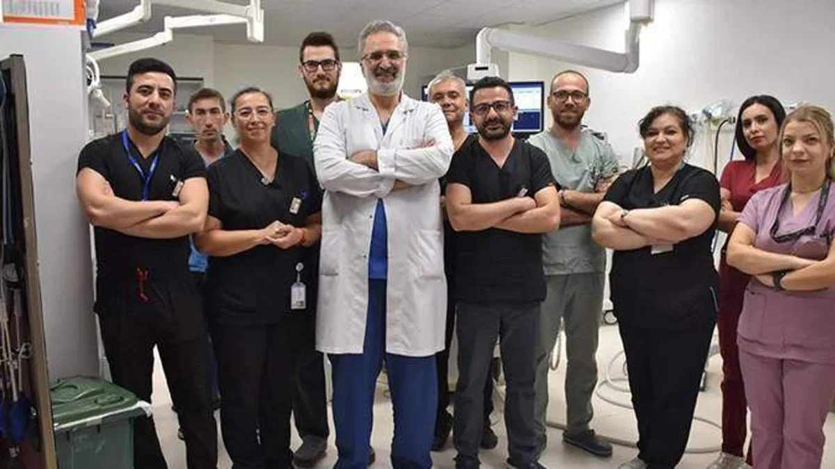 Akciğerinin yarısını kaybetme riski bulunan hastaya 6 saatlik ameliyatla nefes oldular