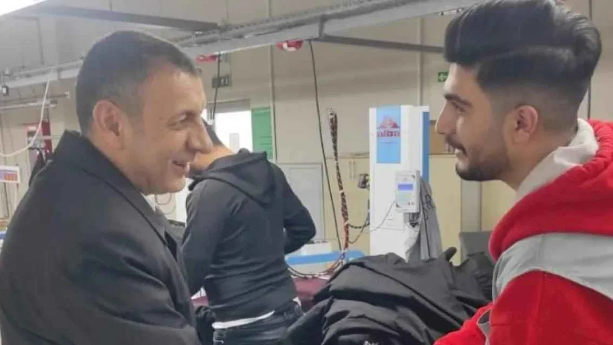 Ağrı Belediye Başkan adayı Mehmet Salih Aydın'dan aralıksız çalışma