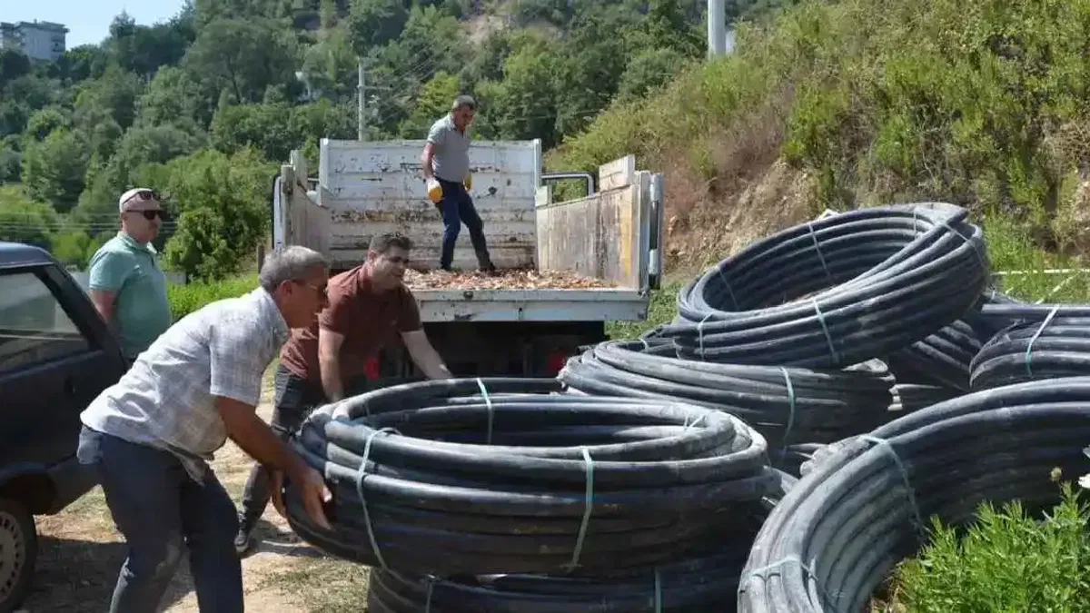 Antalya’da üreticiye sulama borusu desteği