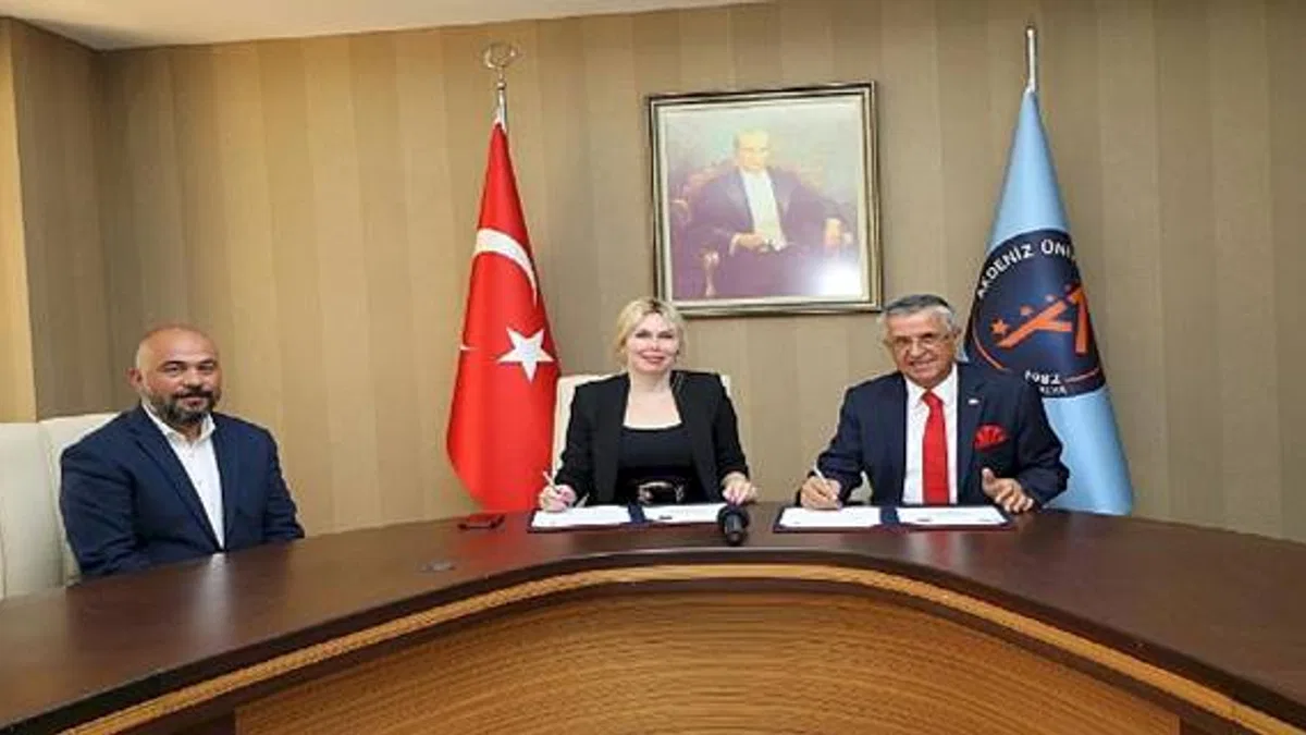 Tarihi imzalar atıldı