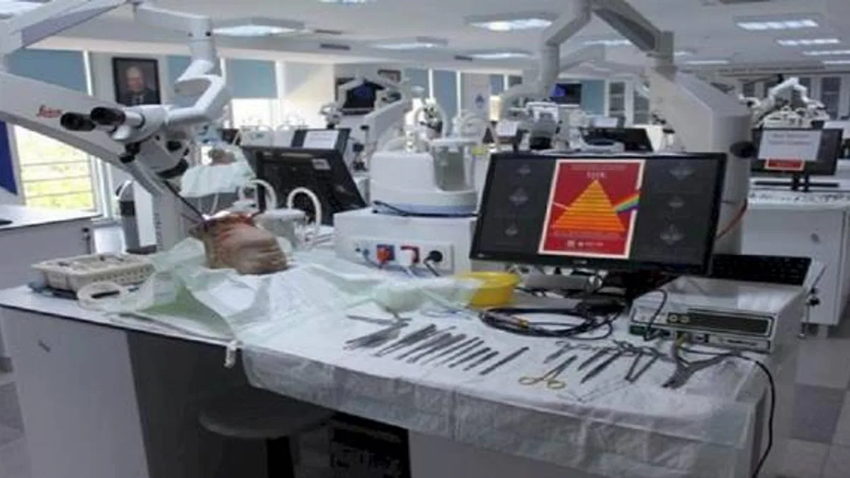 BAU Tıp’tan öğrencilerine 500 bin liralık bilimsel destek
