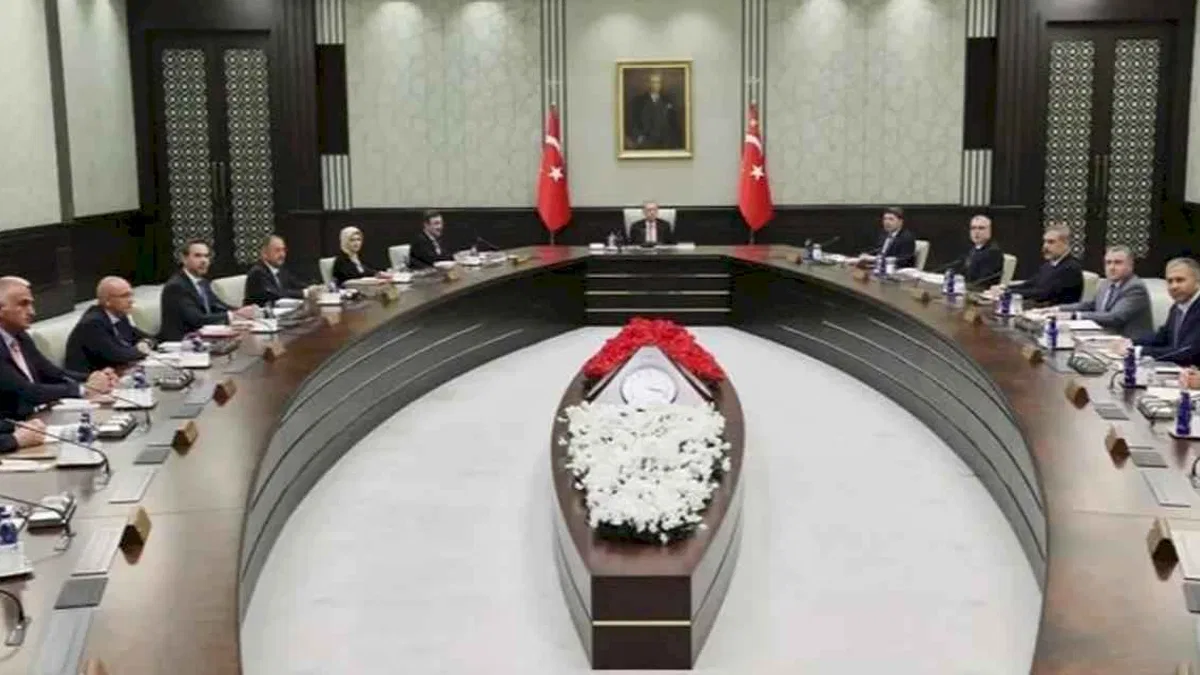 Kabine yoğun gündemle toplanıyor!