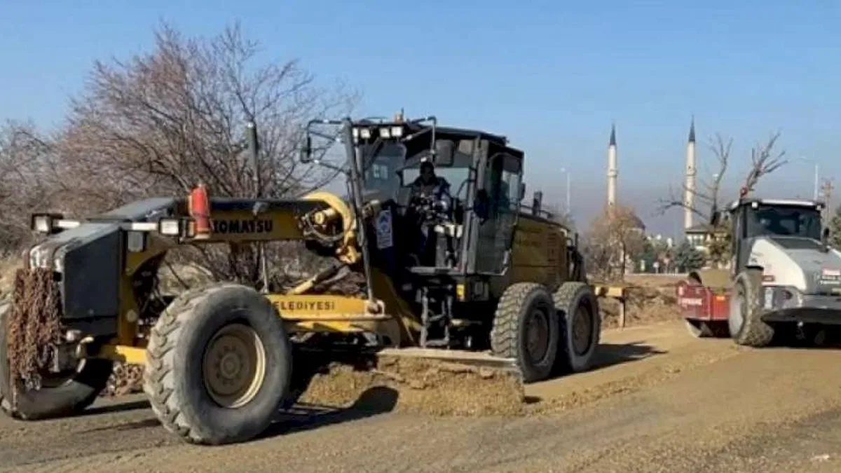 Kayseri Melikgazi'de asfalt çalışmaları tam gaz