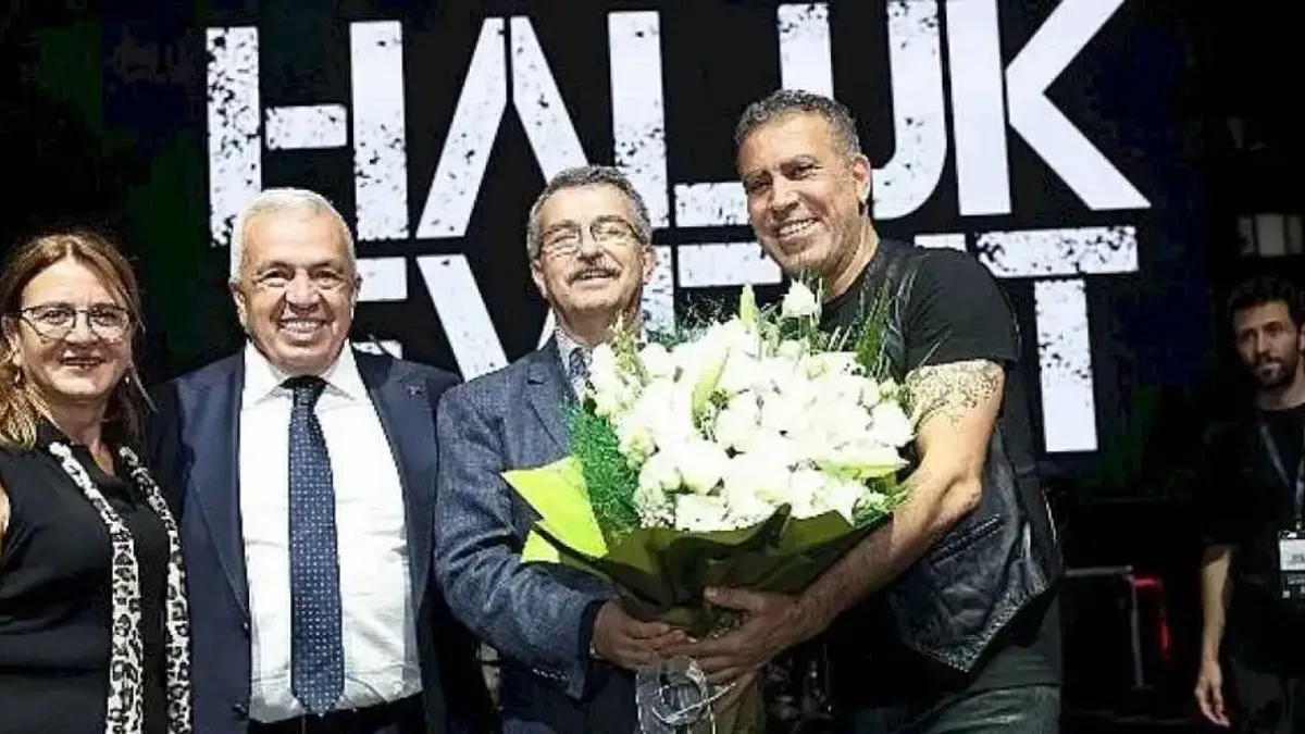 Haluk Levent'in sahne aldığı balkan panayırı coşkusu Nilüfer'i sardı