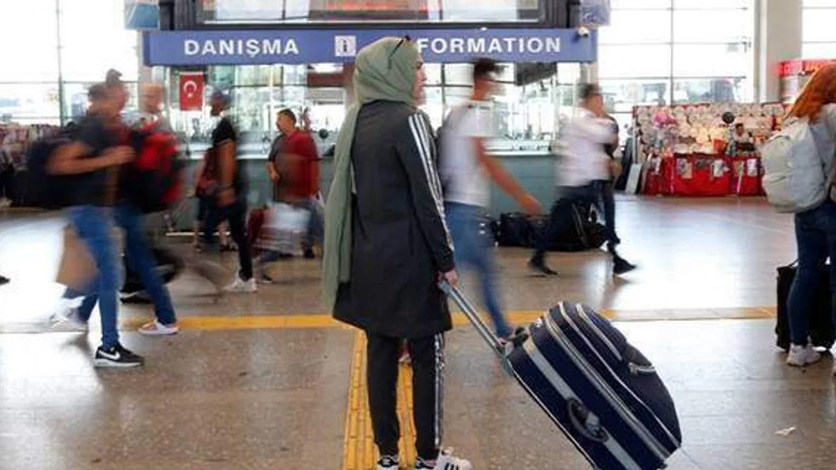Yurt içinde ikamet eden 19 milyon 156 bin kişi seyahate çıktı