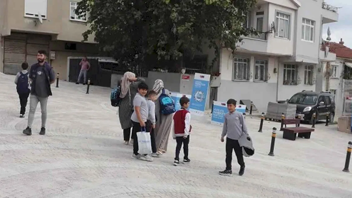 İstanbul'da 'Güvenli Okul Projesi' hayata geçirildi