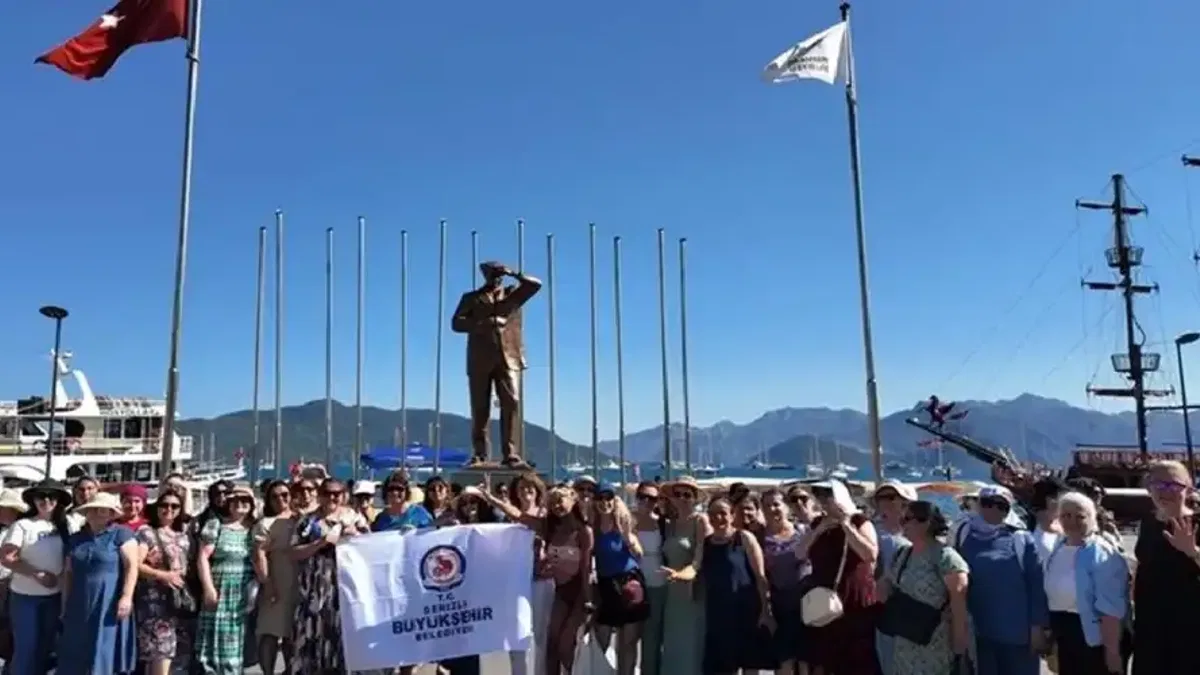 Denizli'de 'Yüzme Bilmeyen Kadın Kalmasın' projesi büyüyor