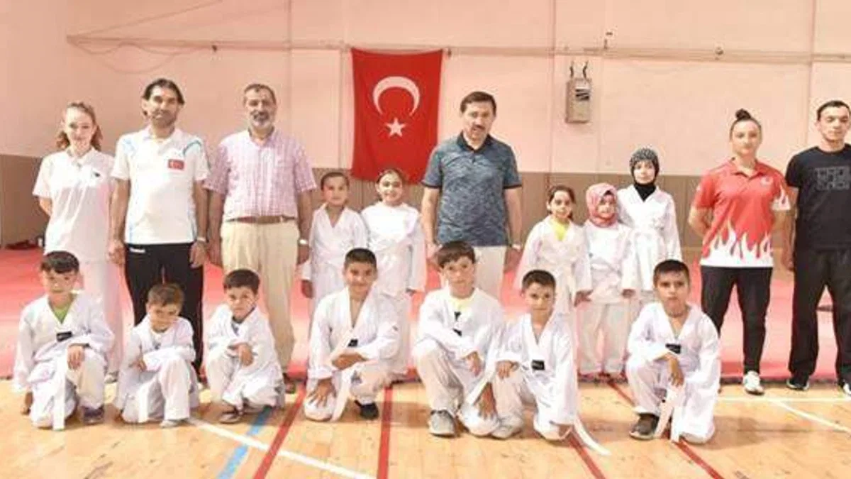 Karatay yaz spor okullarında eğitimler devam ediyor