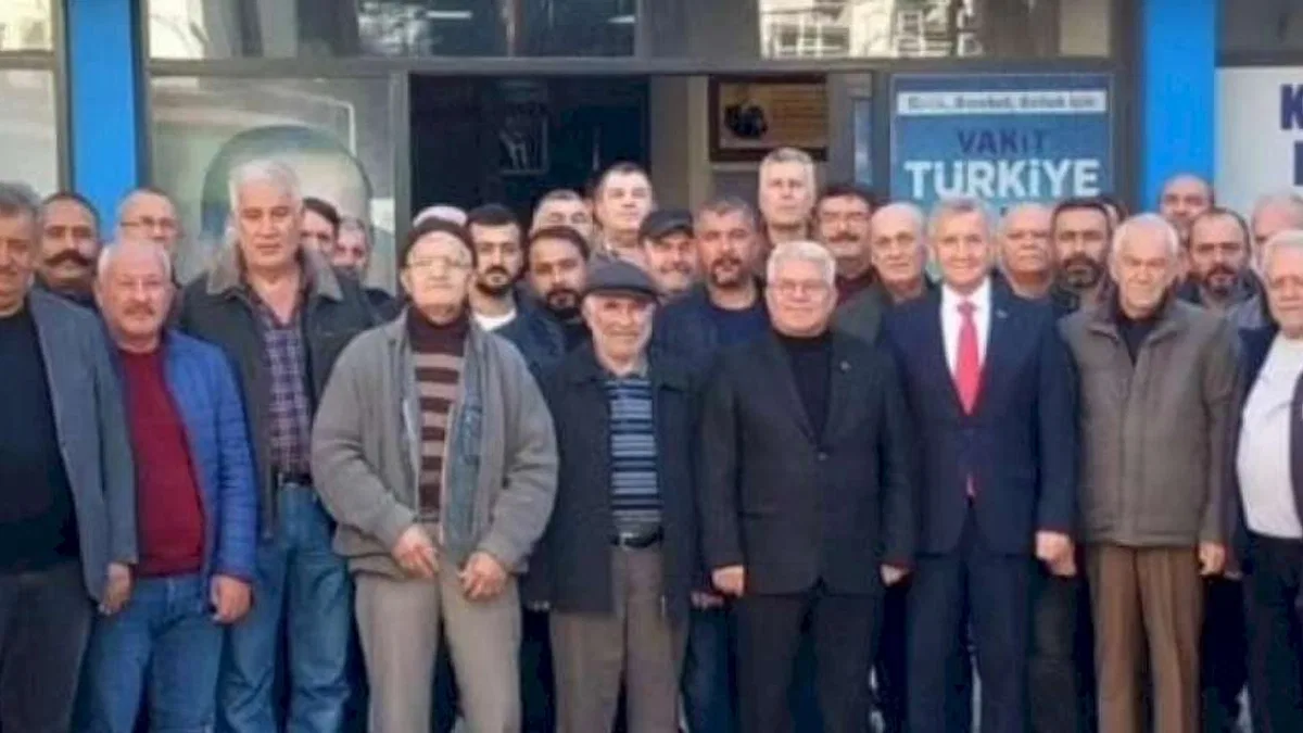Cemal Akkılıç AK Parti'den Burhaniye'ye talip oldu