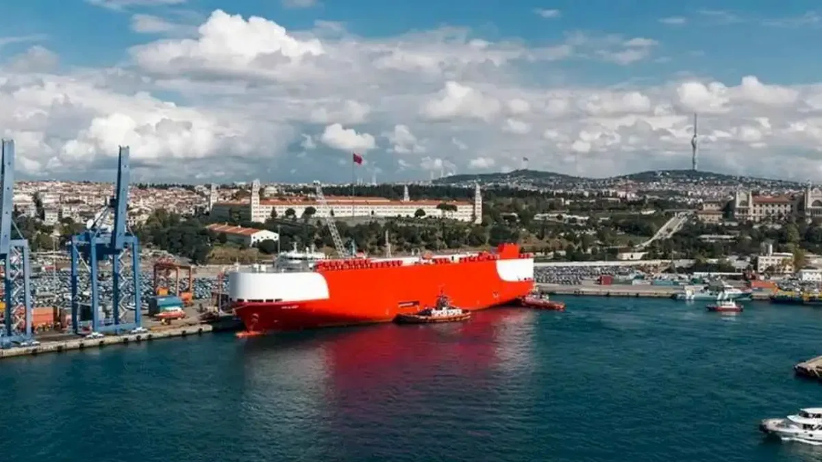United Global Ro-Ro, AD Ports Group’un İki PCTC Feeder Gemisi ile Otomotiv Lojistiği Kapasitesini Genişletiyor