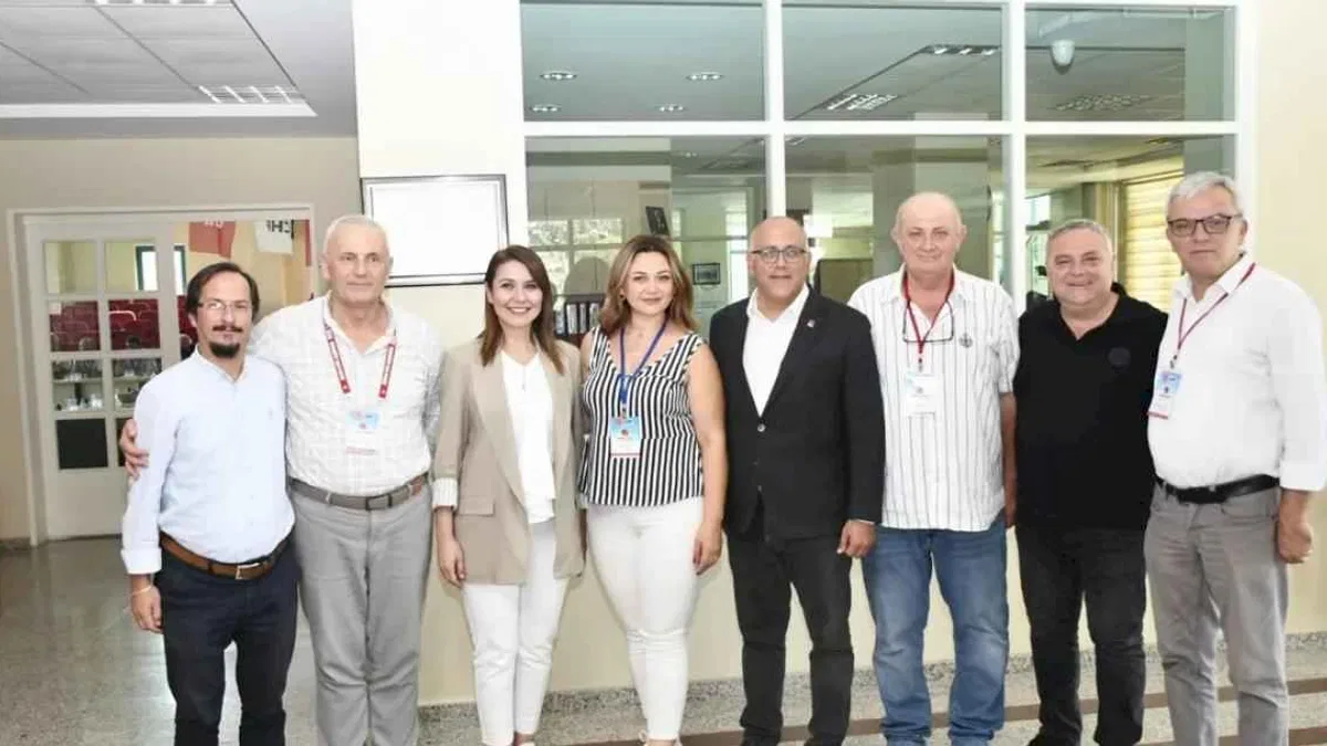 Malkara’da CHP’li belediye meclis üyeleri yerel yönetim eğitimine katıldılar