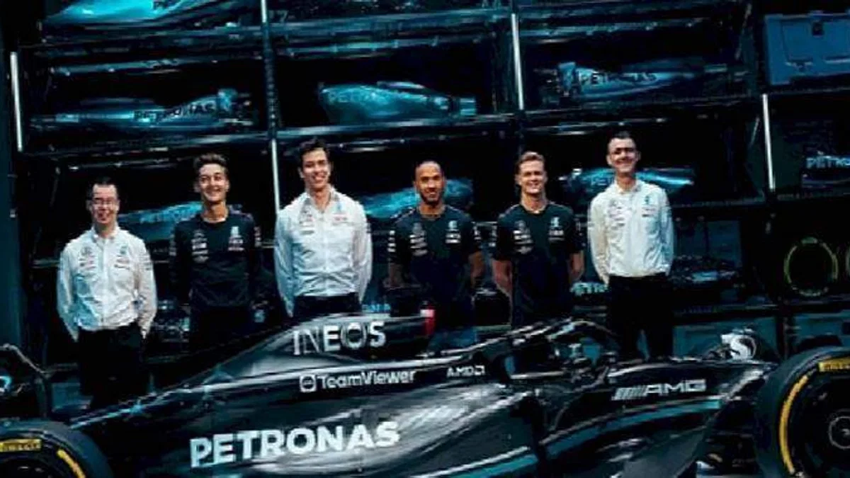 Mercedes-AMG PETRONAS F1 Ekibi Yeni F1 Aracını Tanıttı!