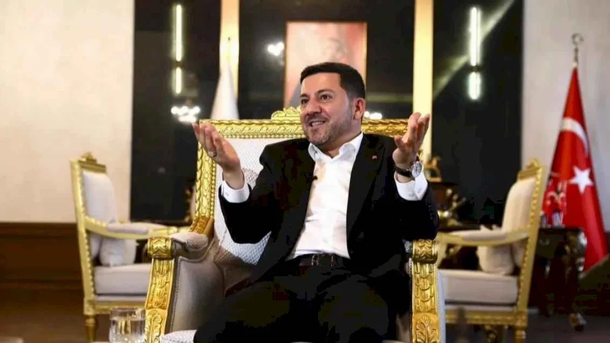 Üniversiteyi kazanan adaylara Rasim Arı'dan tebrik