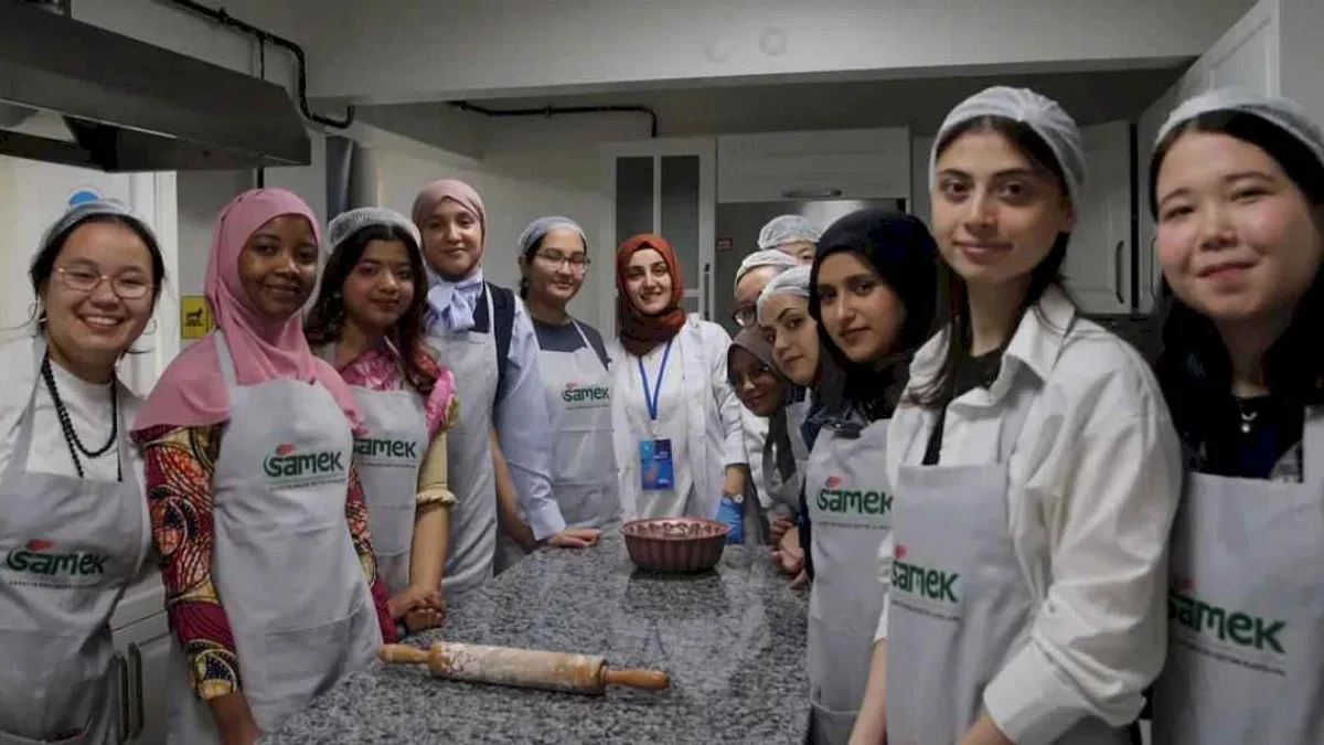 Uluslararası öğrenciler Türk mutfağını SAMEK'te öğrendiler
