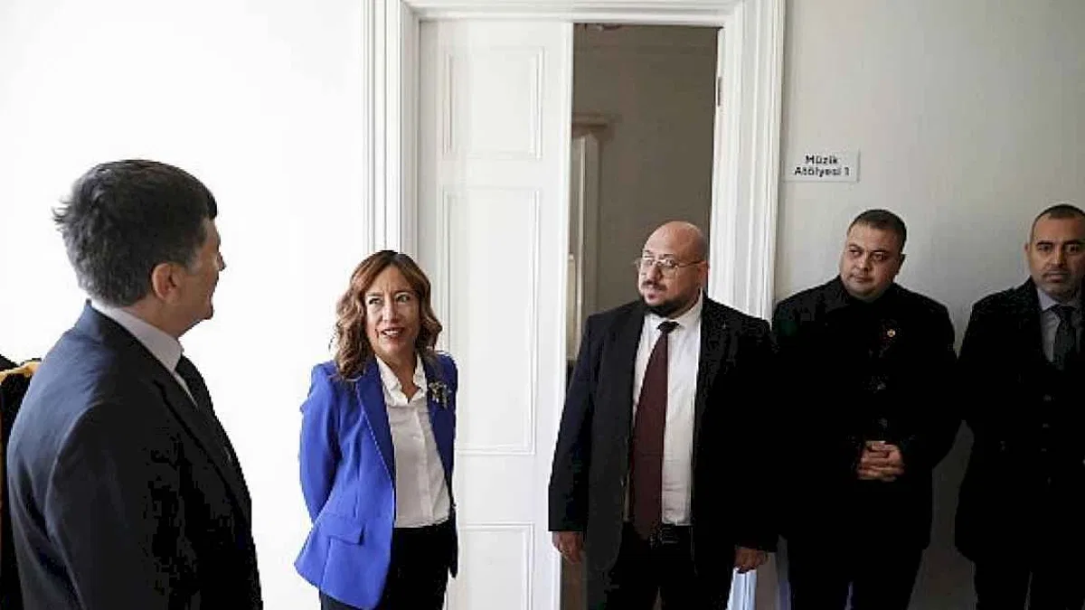 UNDP Temsilcisi Merino'dan Roman Kültür Merkezi'ne tam not