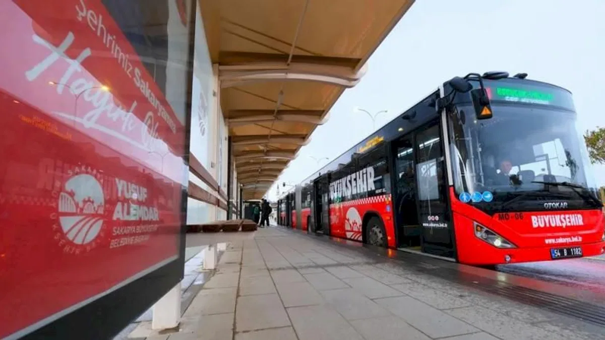 Sakarya'da toplu ulaşımda ilk tercih metrobüs