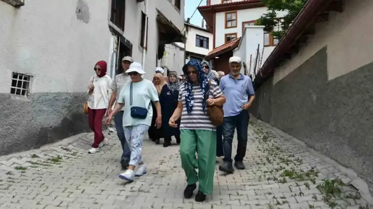 Başkentliler ücretsiz Kent Gezileri ile Ankara’yı keşfediyor