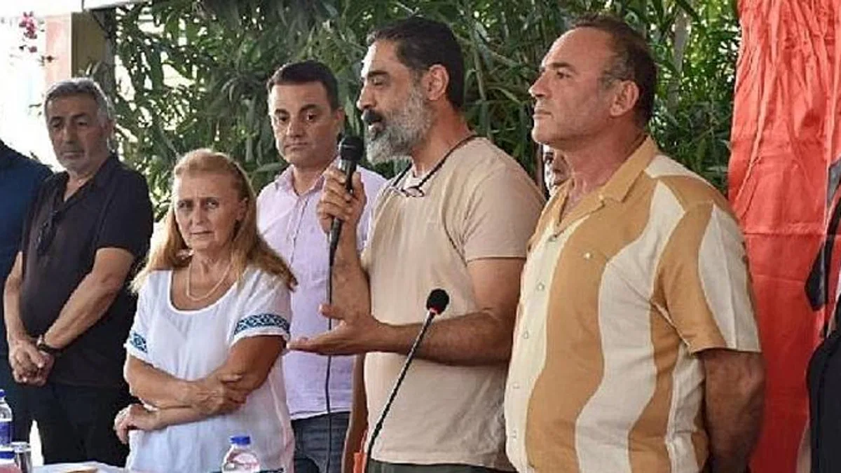 Başkan Atabay Didim Cem Evi'nde düzenlenen basın açıklamasına katıldı