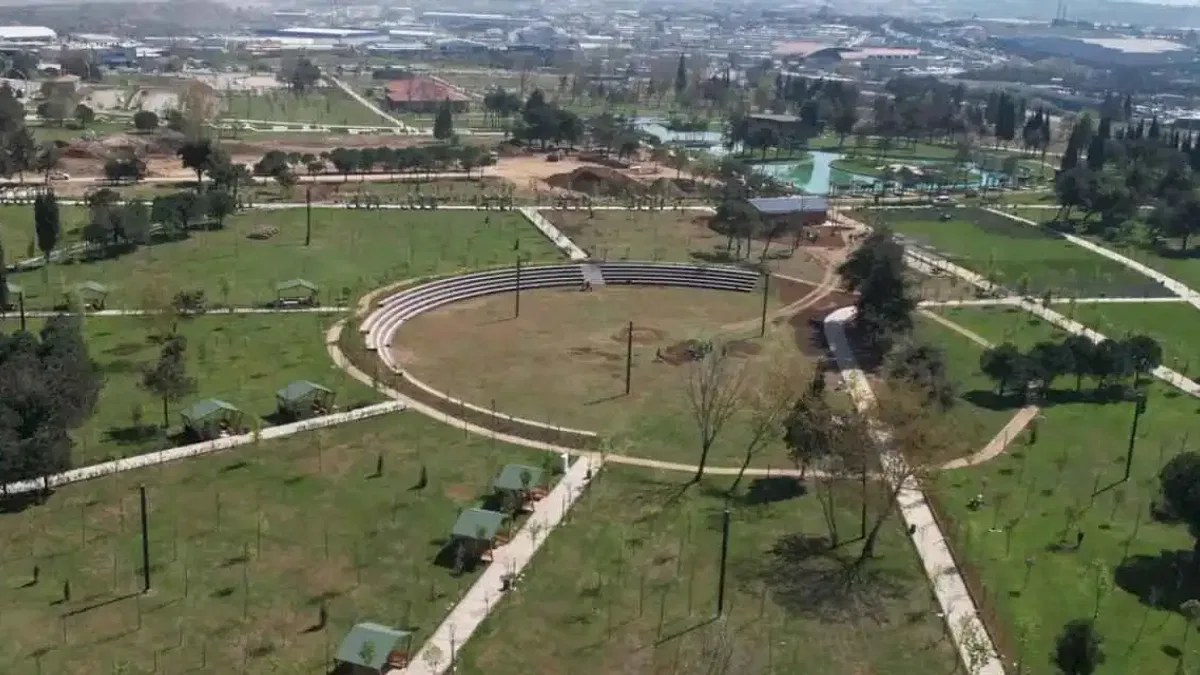 Kocaeli'de Gebze Millet Bahçesi son sürat ilerliyor