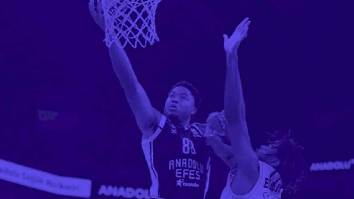 Anadolu Efes sezonun en kritik maçı için parkeye çıkıyor
