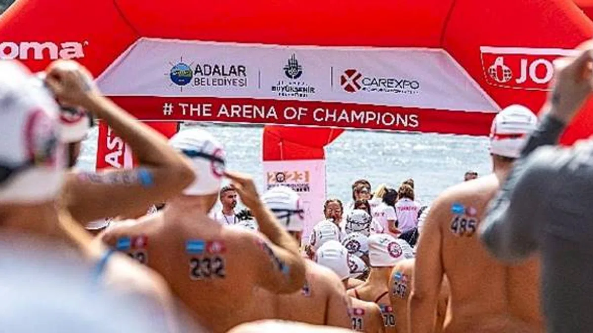 Aroma'nın resmi su sponsoru olduğu Aquamasters'ta 2500 yüzücü Heybeliada'da kulaç attı