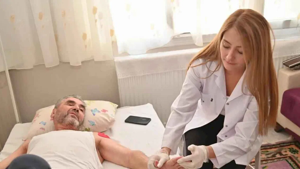 Manisa’da evde bakım hizmetleri “Üzüm”le dijitalleşti