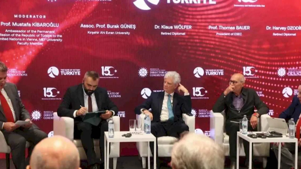 Viyana'da 'Zaferin Adı Türkiye' paneli
