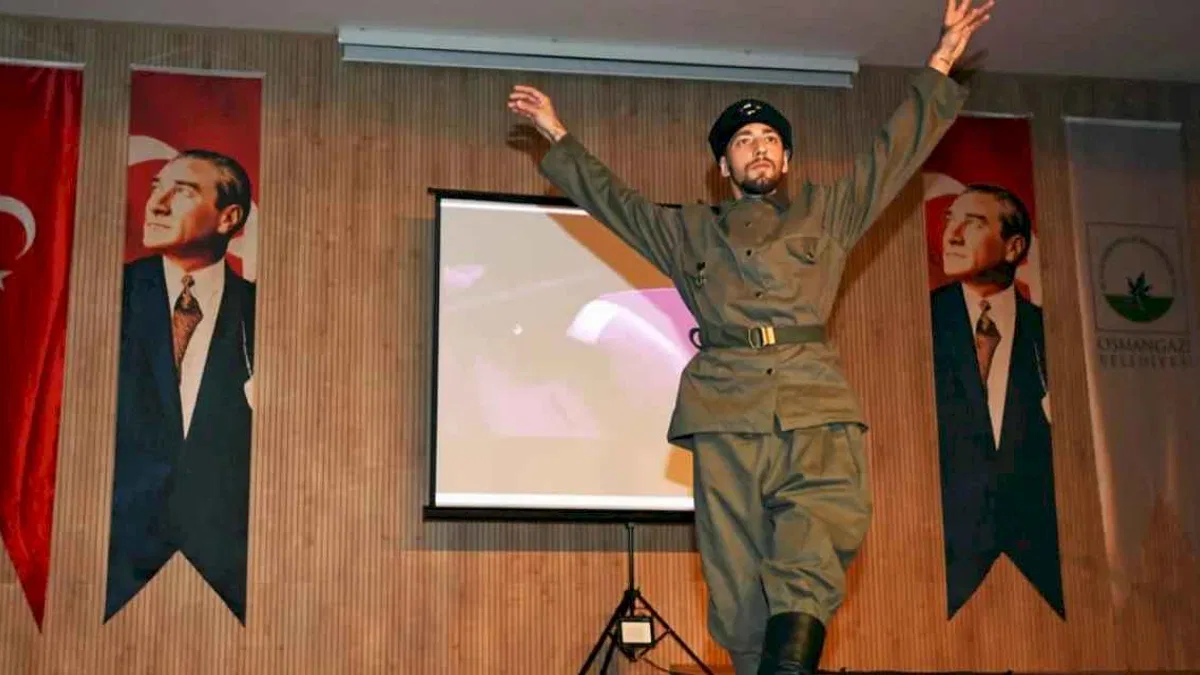 Bursa Osmangazi Atatürk'ü anlayarak andı