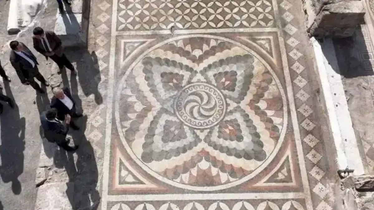 Kayseri'de mozaikli yapı ören yeri oldu
