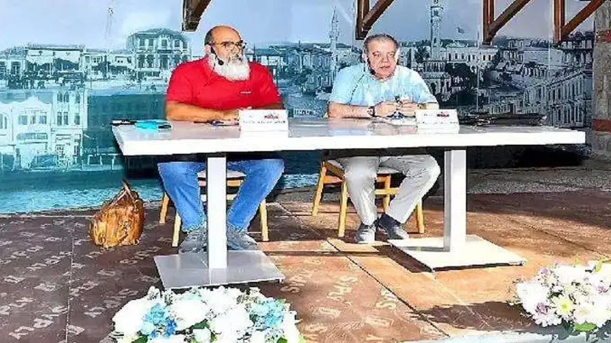"Bir Diplomatik Zaferin Öyküsü" APİKAM'da konuşuldu