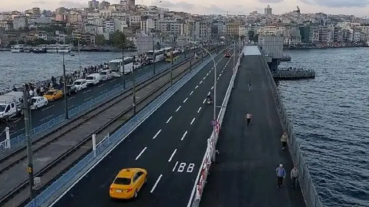 Galata Köprüsü'ndeki çalışma planlanandan önce bitirildi