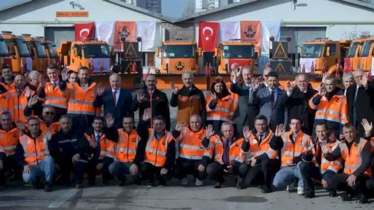 Yolların kahramanları kışa hazır... Karayolları makine parkı yenilendi
