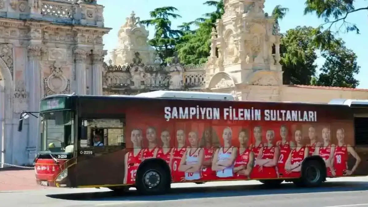 Şampiyonlar, İETT ile İstanbul’da