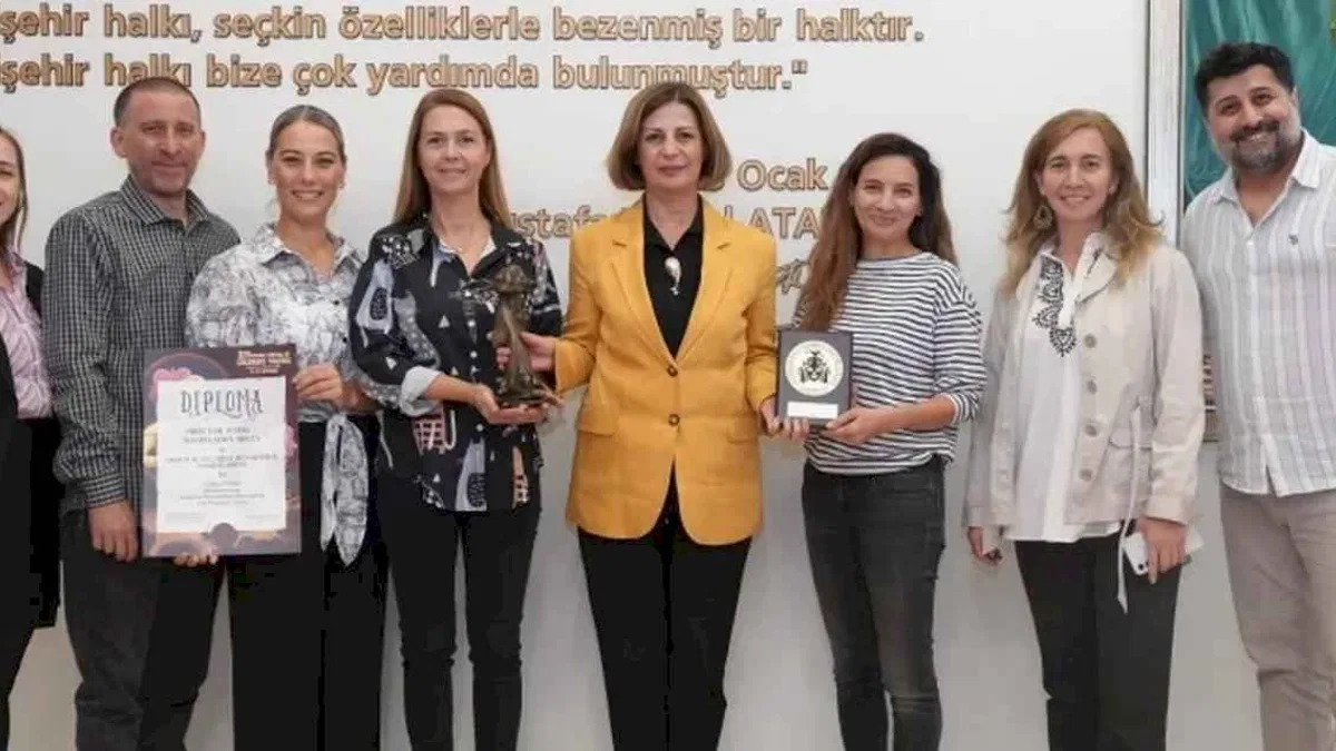Eskişehir Şehir Tiyatroları’na Sırbistan’dan uluslararası ödül