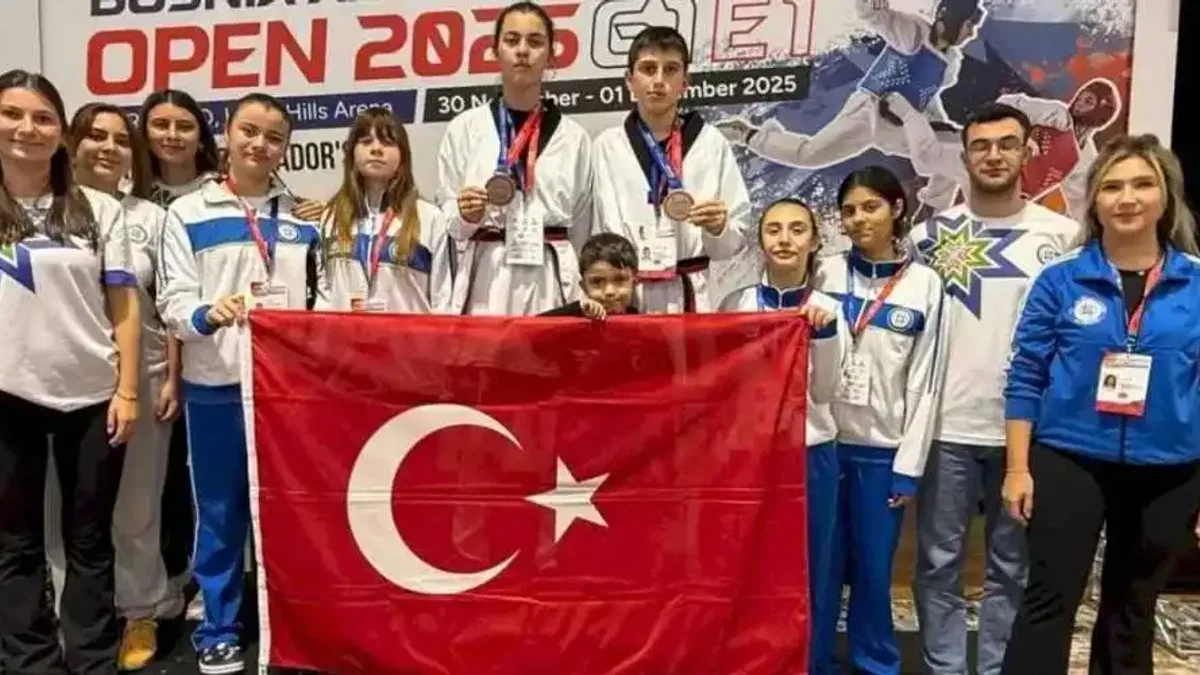 Muğlalı tekvandocular Bosna Hersek’te madalyaları topladı