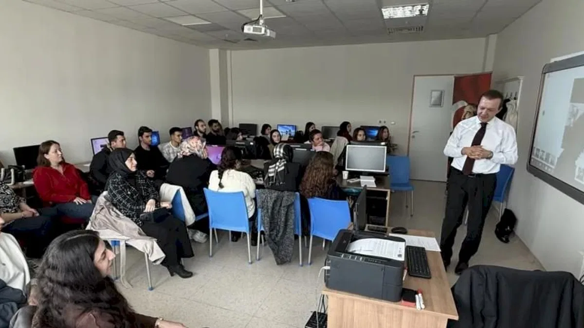 Çorum’da FARMAHANE projesi ile eczacı kalfası eğitimleri başladı
