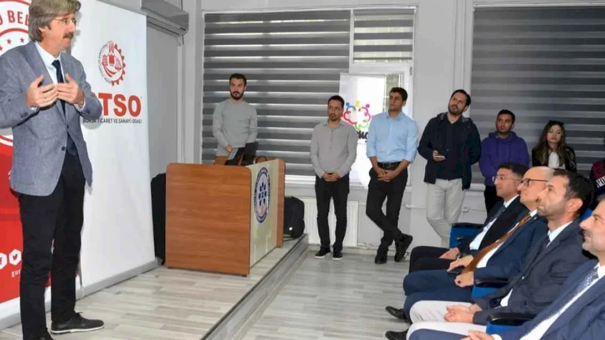 Bursa Gürsu'da 'genç dijital girişimcilik'te 5. dönem