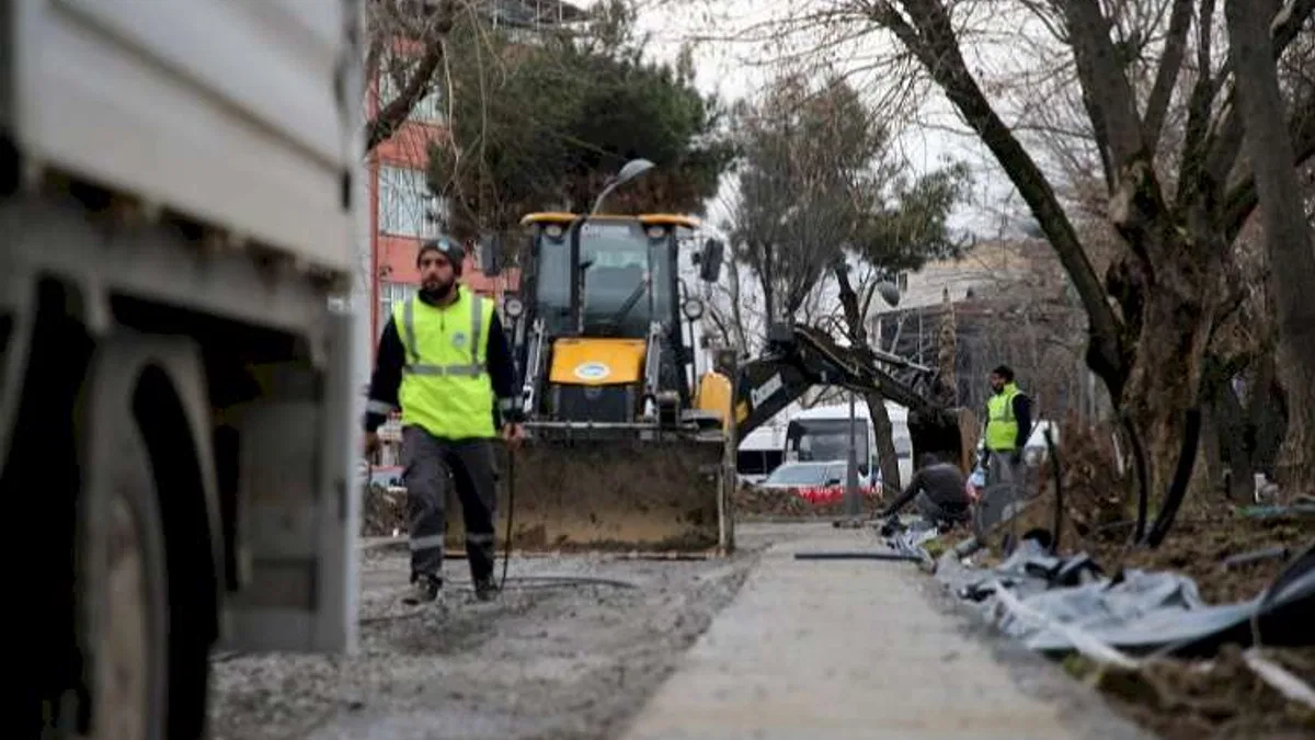 Sakarya'nın en eski caddesi modern görünüme kavuşuyor