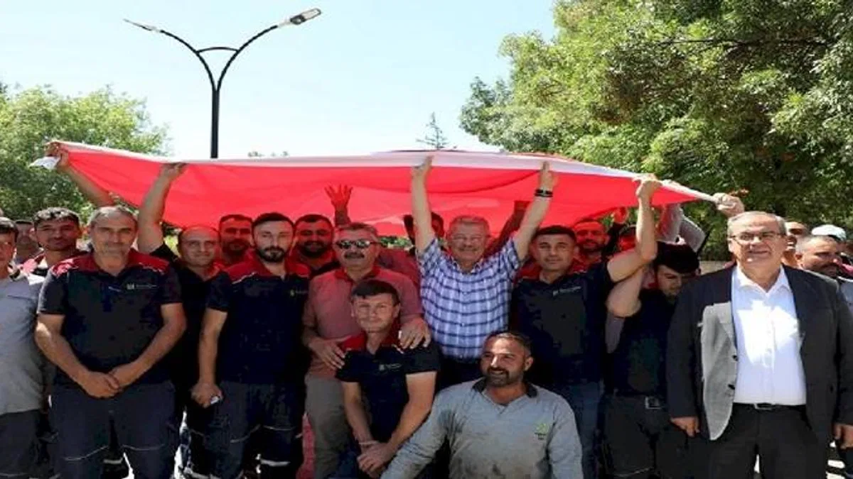 Kayseri Şeker çalışanları Başkan Akay’ı bağrına bastı