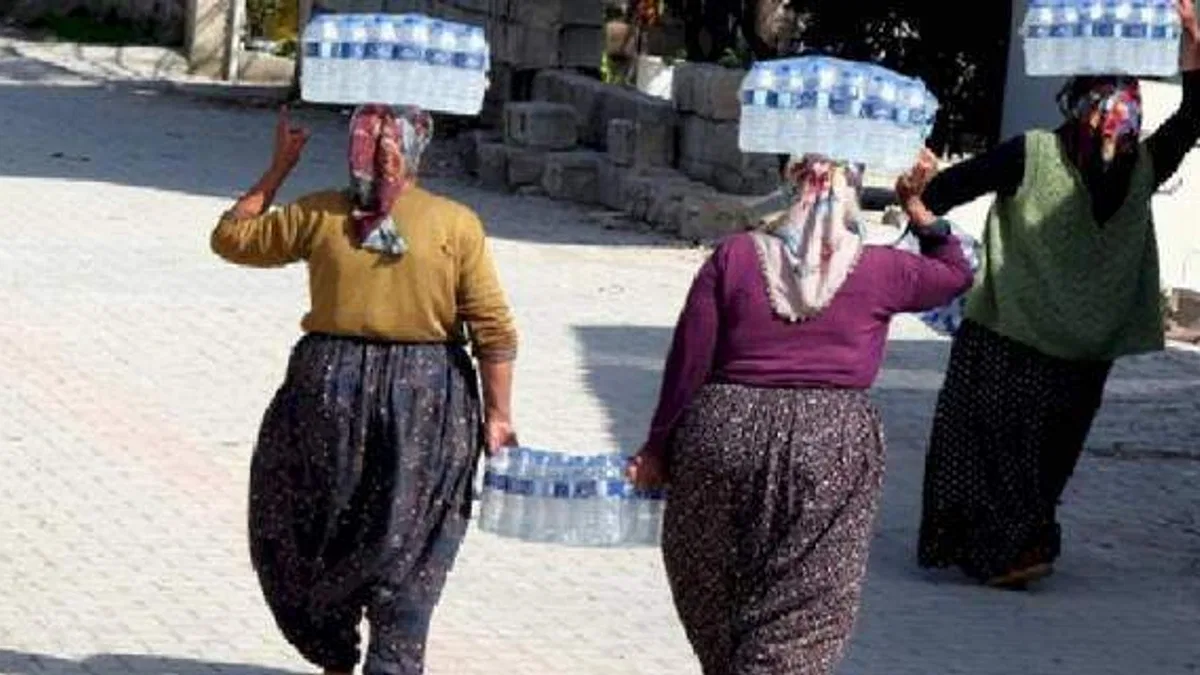 Hatay'da bir günde 95 bin litre su ulaştırıldı