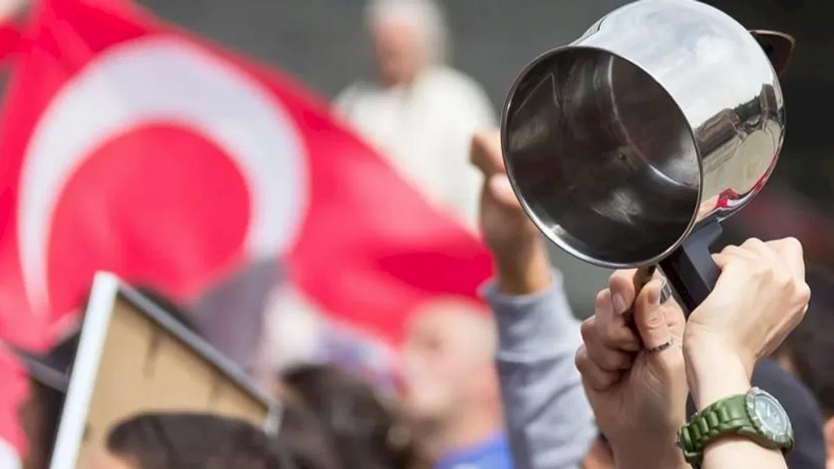 TBMM kararına karşı ülke genelinde eylem... DEV EMEKLİ-SEN emekli hakları için nöbette