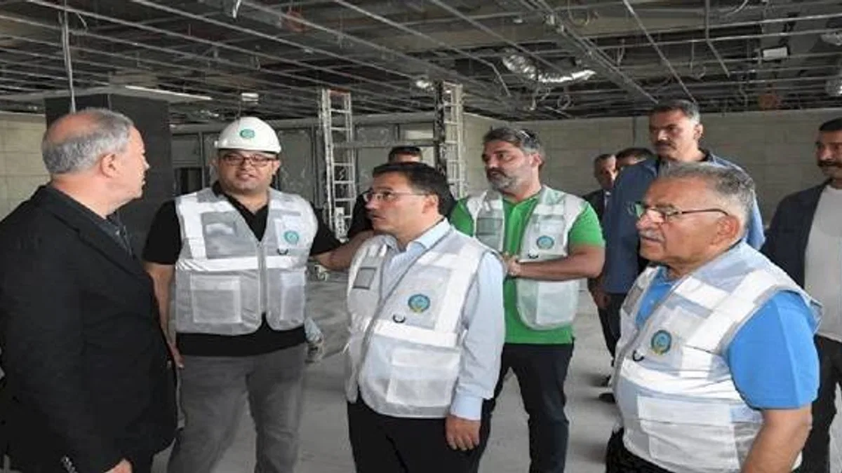Kayseri protokolünden havaalanı mesaisi