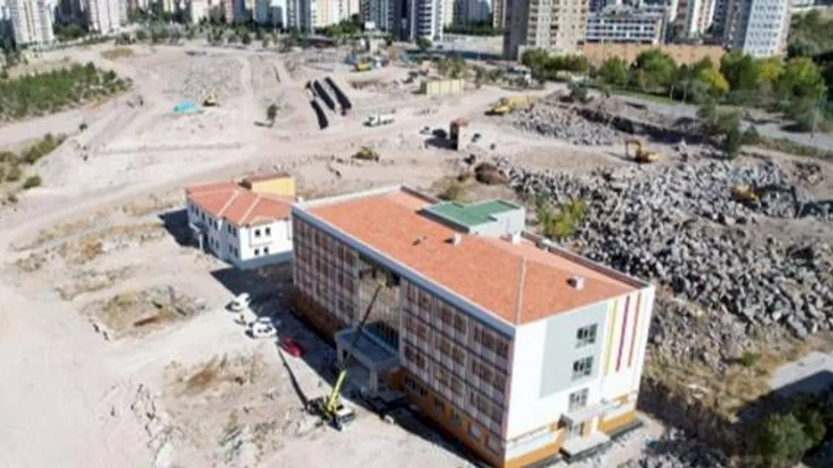 Kayseri Talas'ta Millet Bahçesi Eğitim Kampüsü yükseliyor