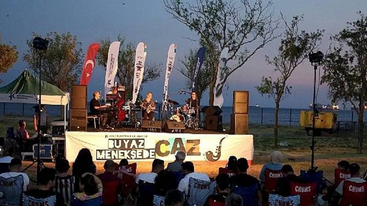 Küçükçekmece'deki Parklarda Sanat var Etkinlikleri 'Kolektif İstanbul' ile Final Yaptı