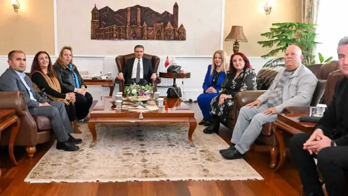 Erzurum Yeni Medya Derneği’nden Vali Baruş’a ziyaret