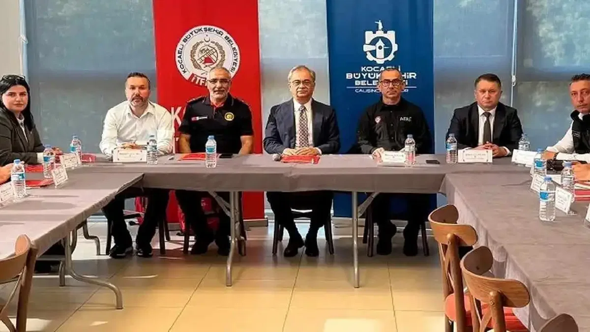 İtfaiyeciliğin geleceği Kocaeli’de konuşuldu